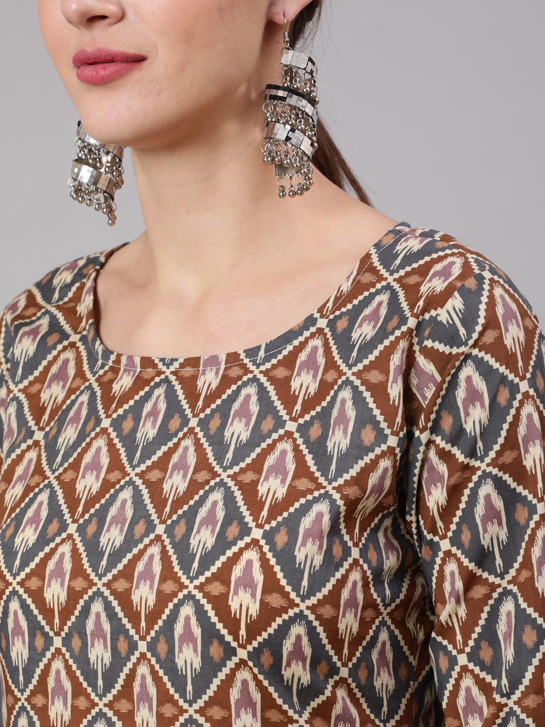 Women's Multi Geometric Printed Straight Kurta With Palazzo - Nayo Clothing