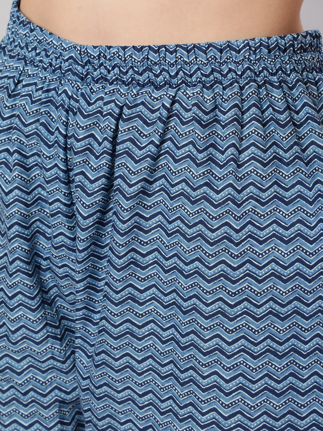 Women's Blue Printed Straight Kurta With Trouser - Nayo Clothing