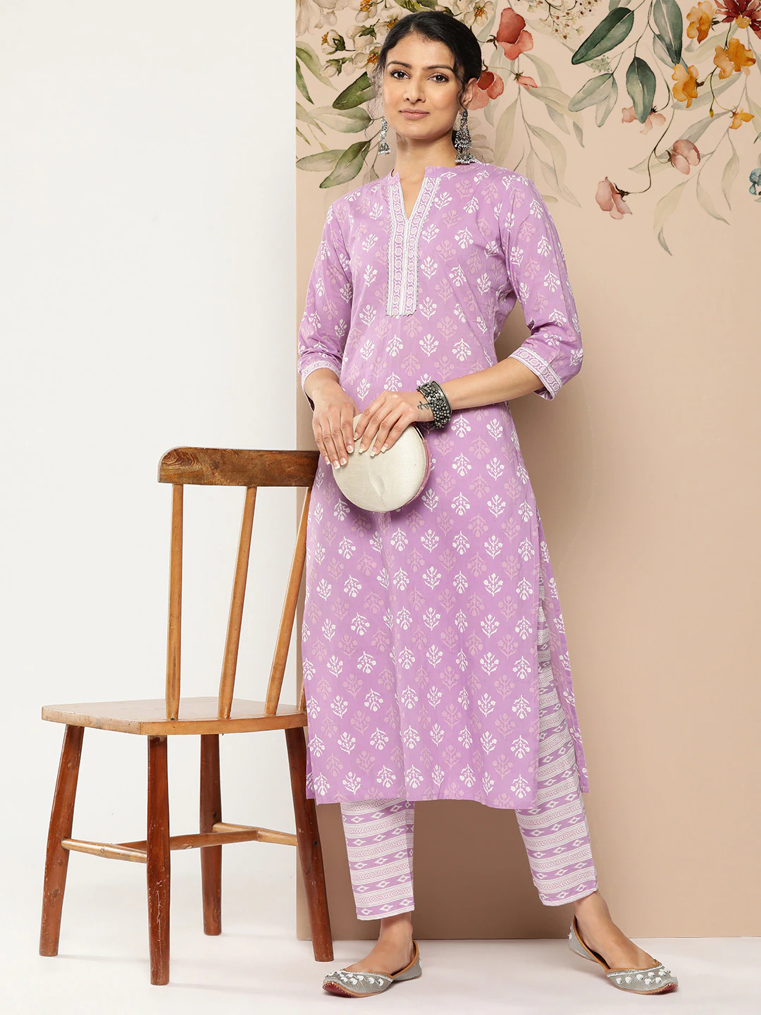 Women's Lavender Printed Straight Kurta With Trouser - Nayo Clothing