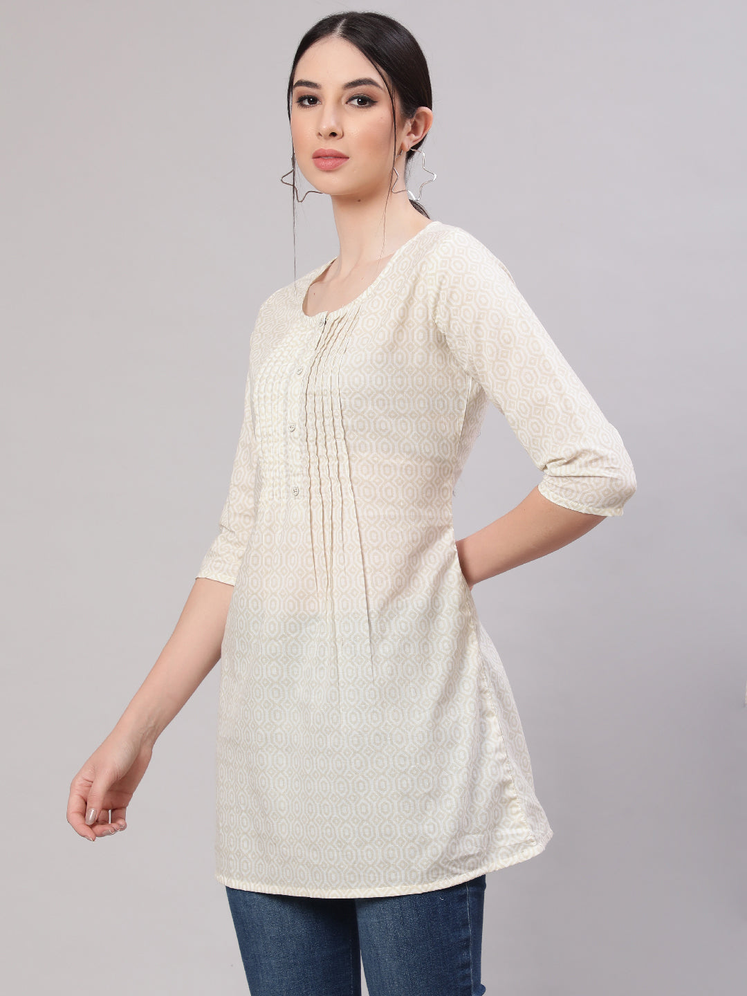 Women's Cream Printed Straight Tunic With Three Quaretr Sleeves - Nayo Clothing