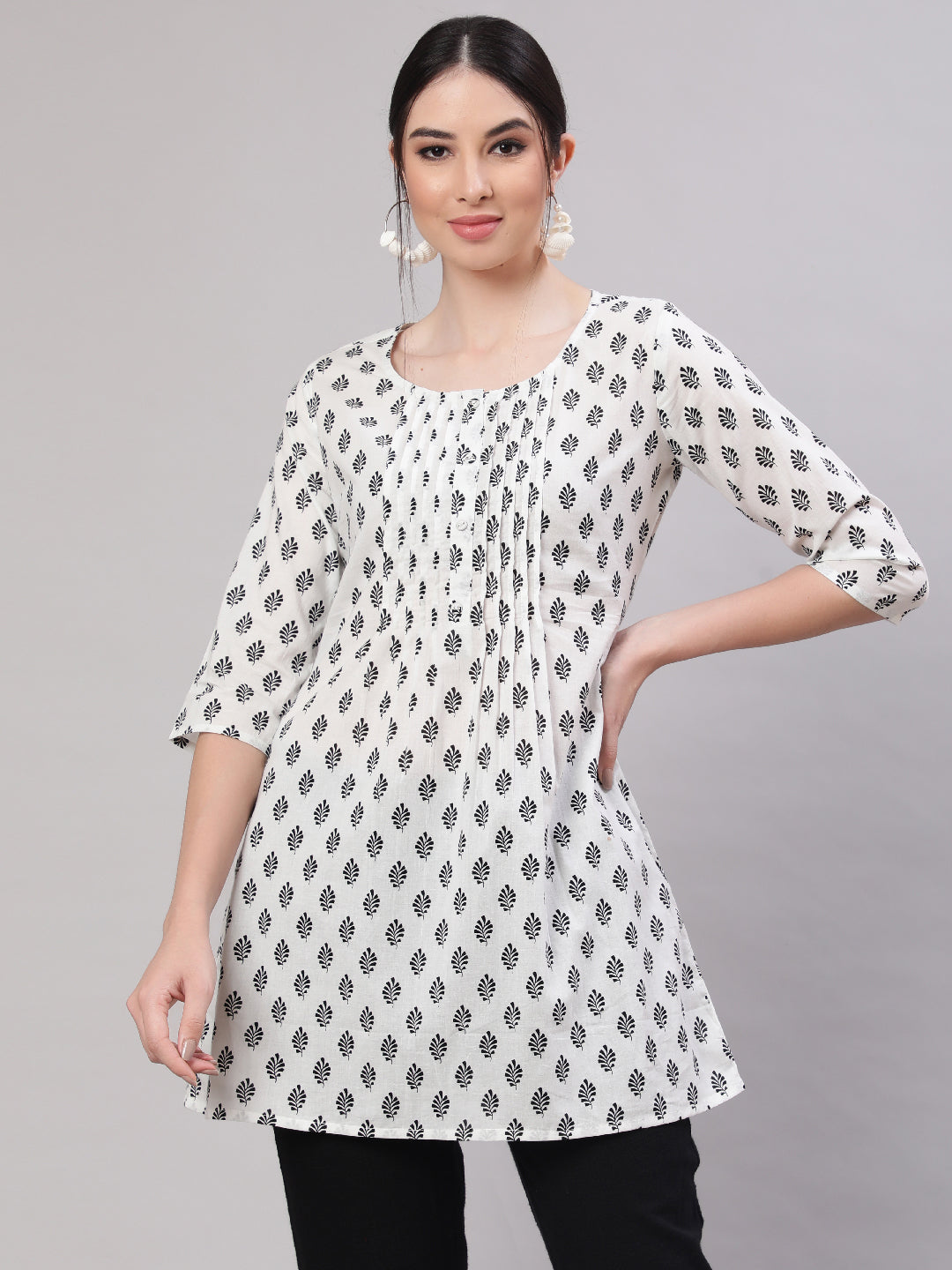 Women's White Printed Straight Tunic With Three Quaretr Sleeves - Nayo Clothing