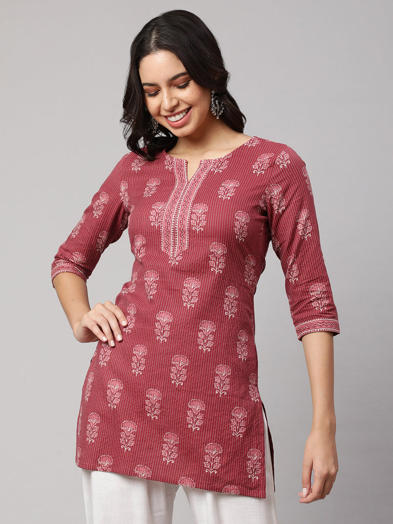 Women's Mauve Straight Tunic With Three Quaretr Sleeves