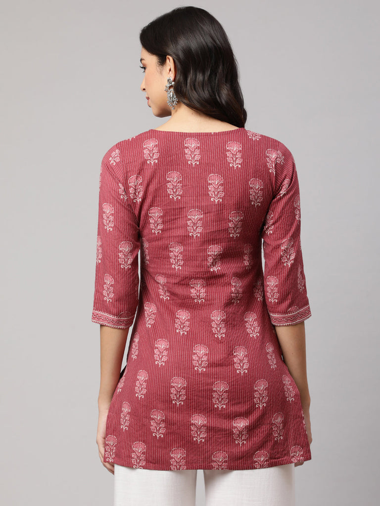 Women's Mauve Straight Tunic With Three Quaretr Sleeves