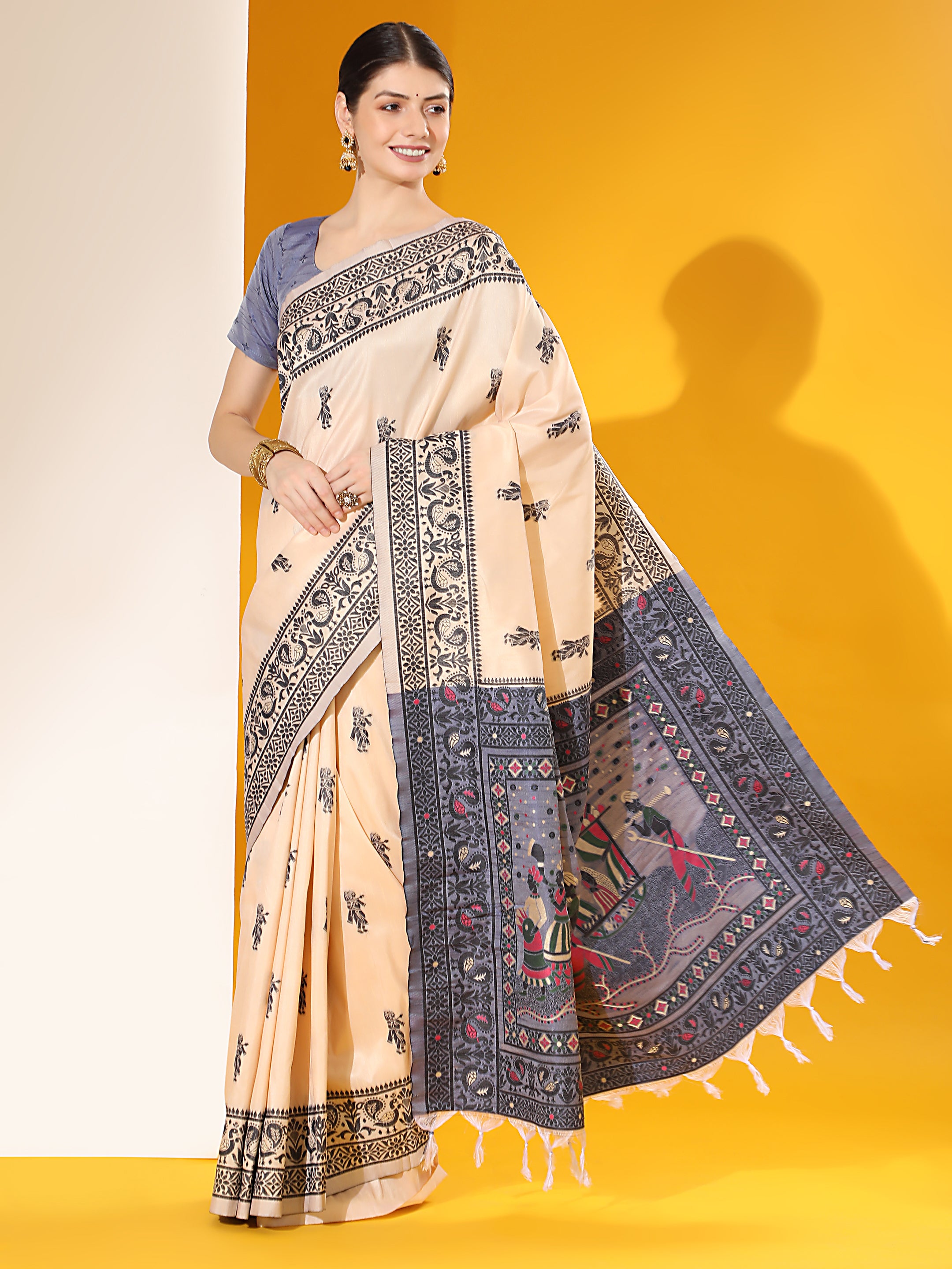 Women's Cream Woven Handloom Raw Silk Saree With Tassels - Vishnu Weaves