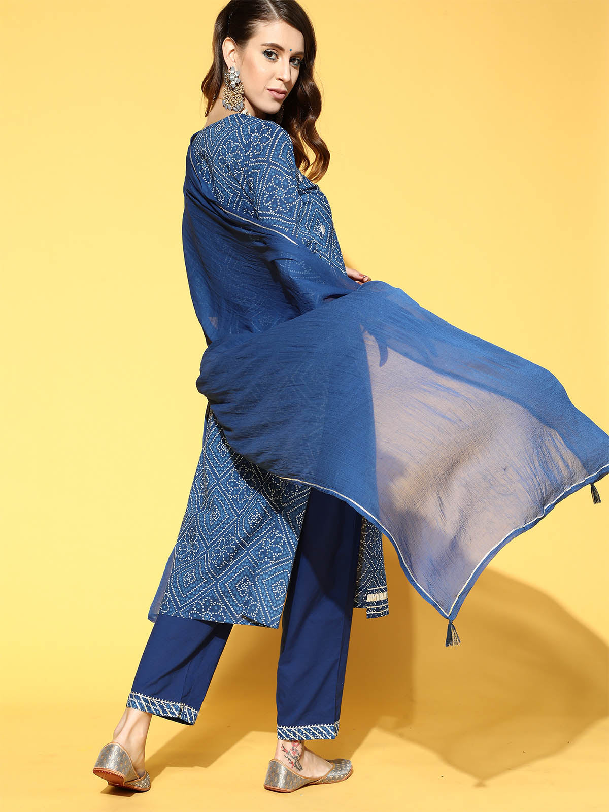 Women's Blue Embroidered Straight Kurta Set - Odette