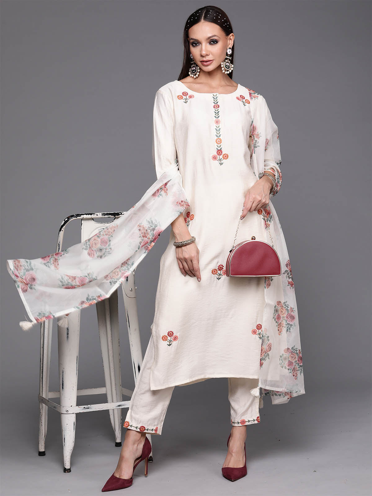 Women's Off White Floral Embroidered Straight Kurta Trouser With Dupatta Set - Odette