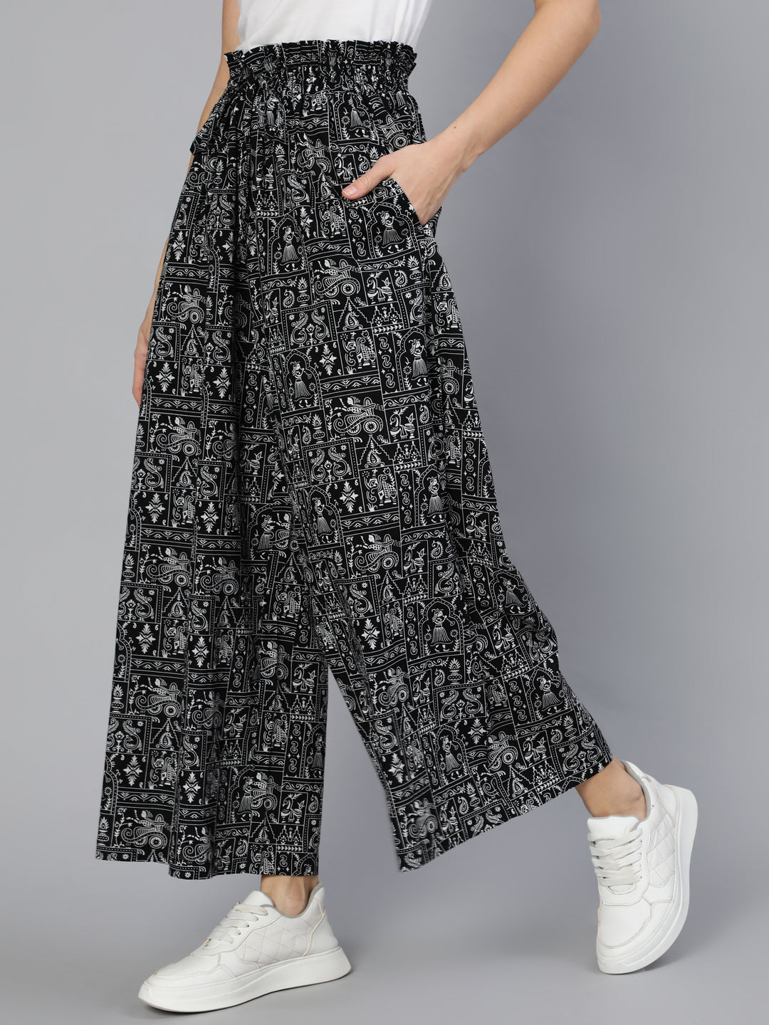 Women's Black Printed Wide Legged Printed Plazo With Side Pockets - Nayo Clothing