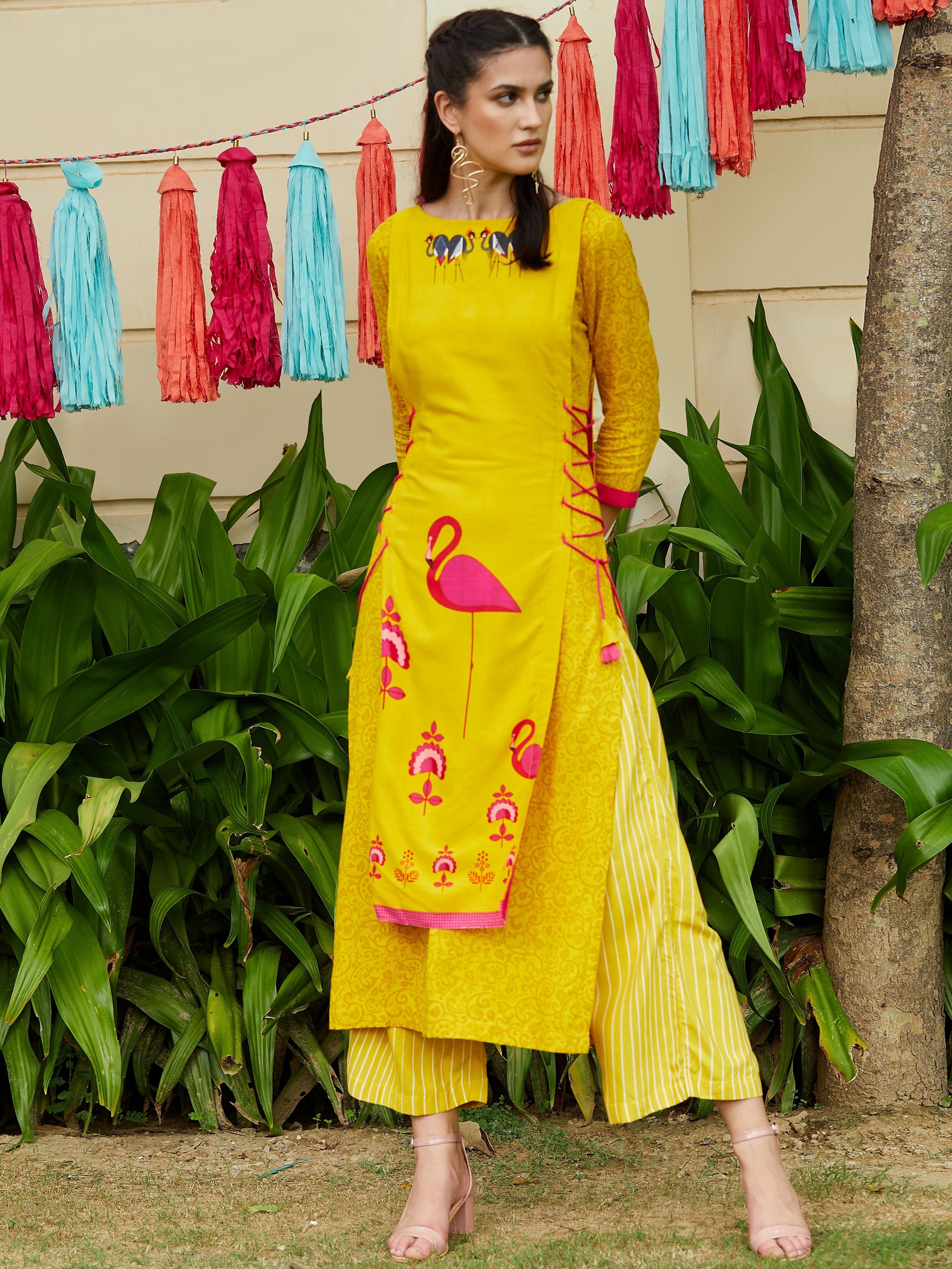 Women's Yellow Side Dori Flamingo Printed Kurta - Pannkh