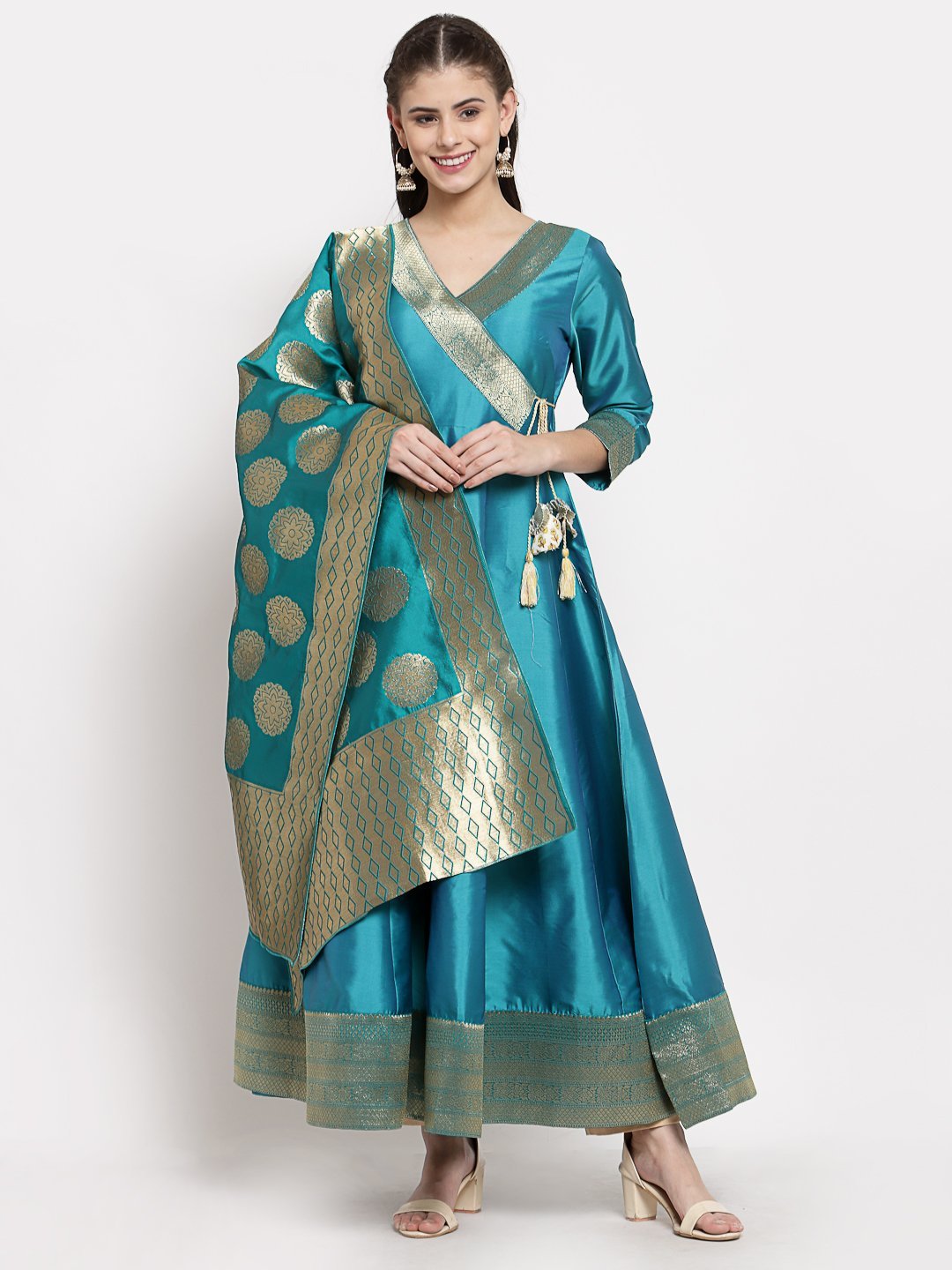 Women's Green Silk Solid 3/4 Sleeve V Neck Casual Anarkali Gown - Myshka