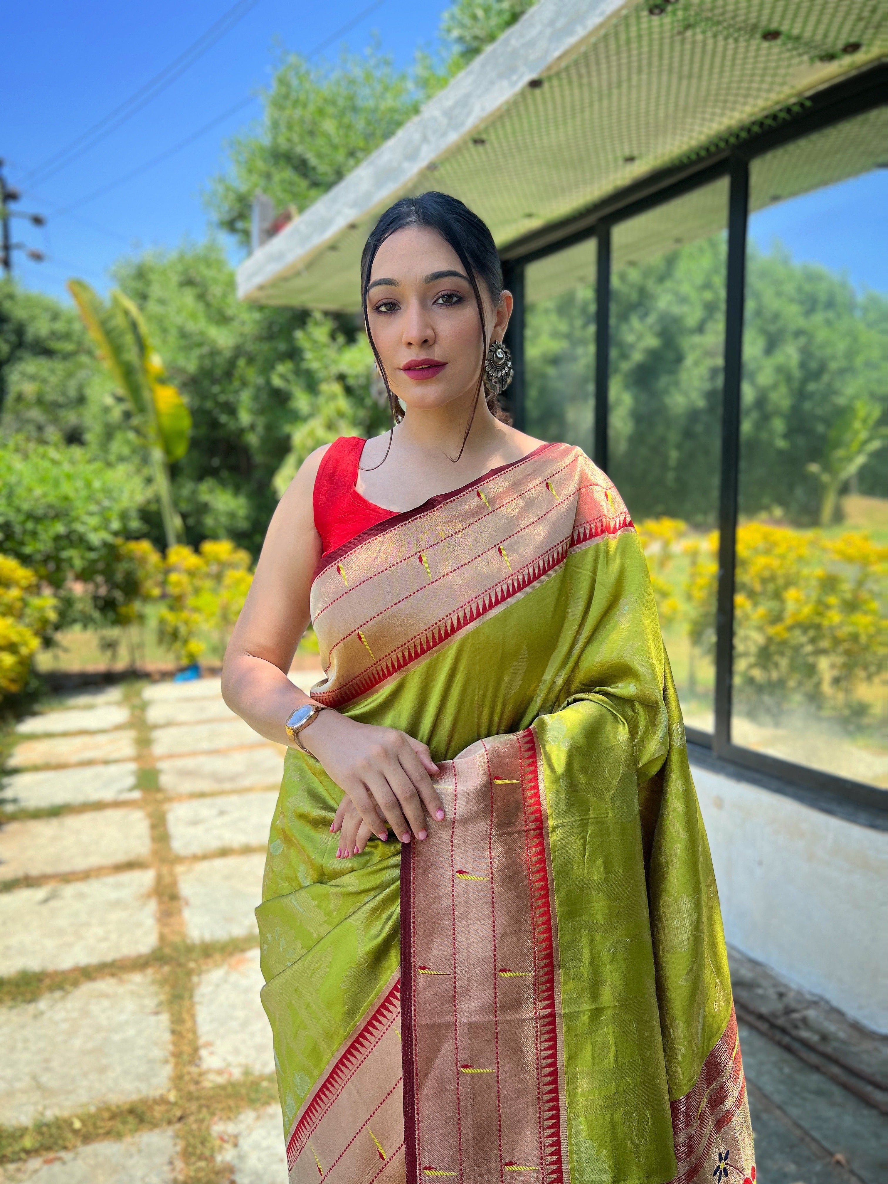 Women's Chatruese Green Gauri Paithani Silk Pichwai Woven Saree - TASARIKA