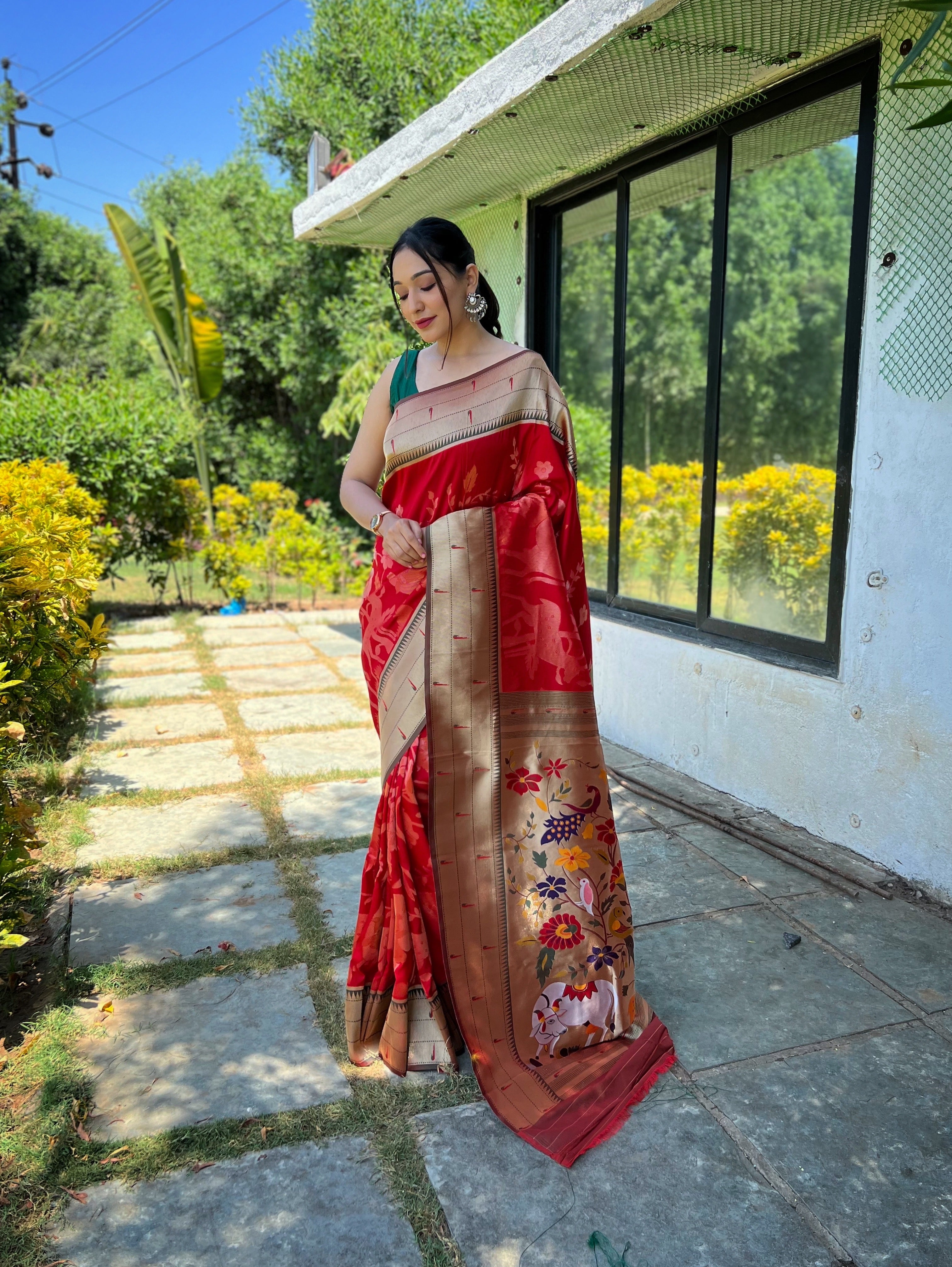 Women's Red Gauri Paithani Silk Pichwai Woven Saree - TASARIKA