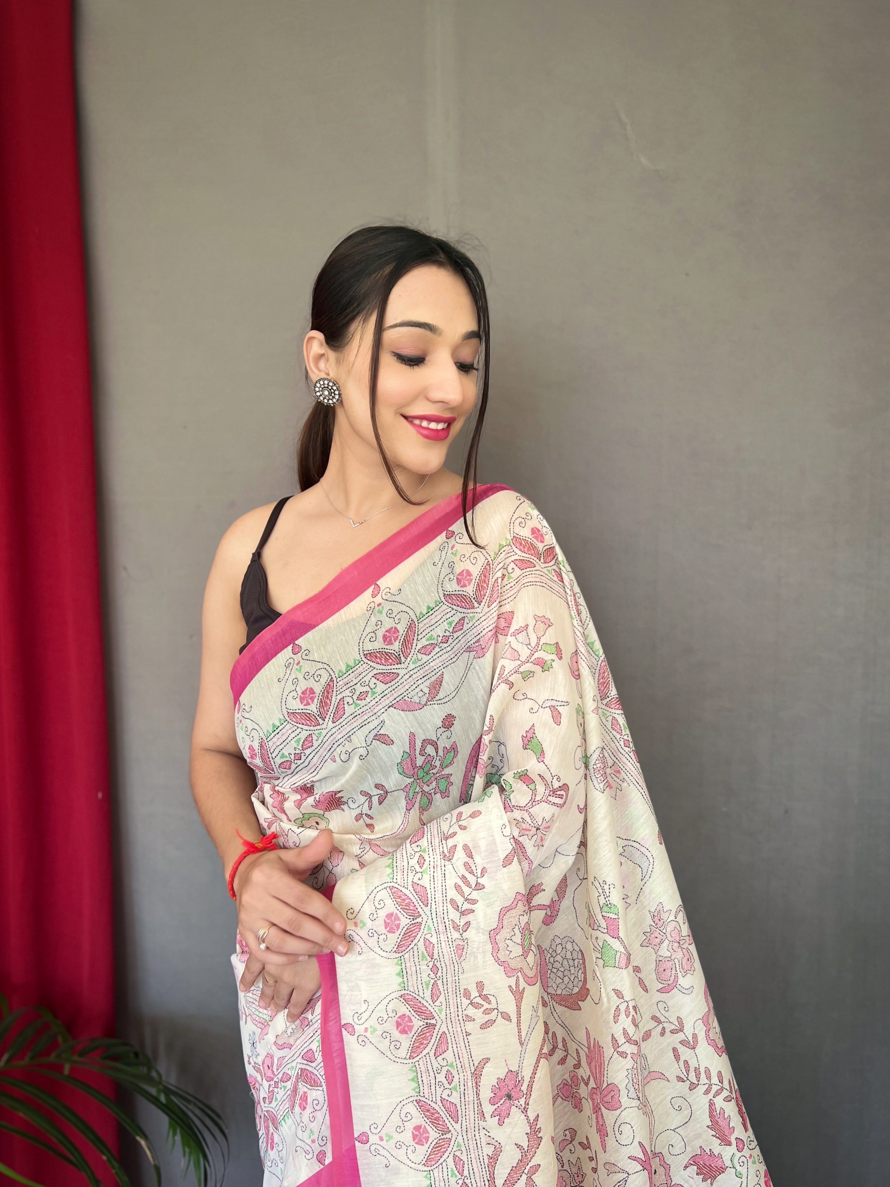 Women's Pink Cotton Katha Printed Saree