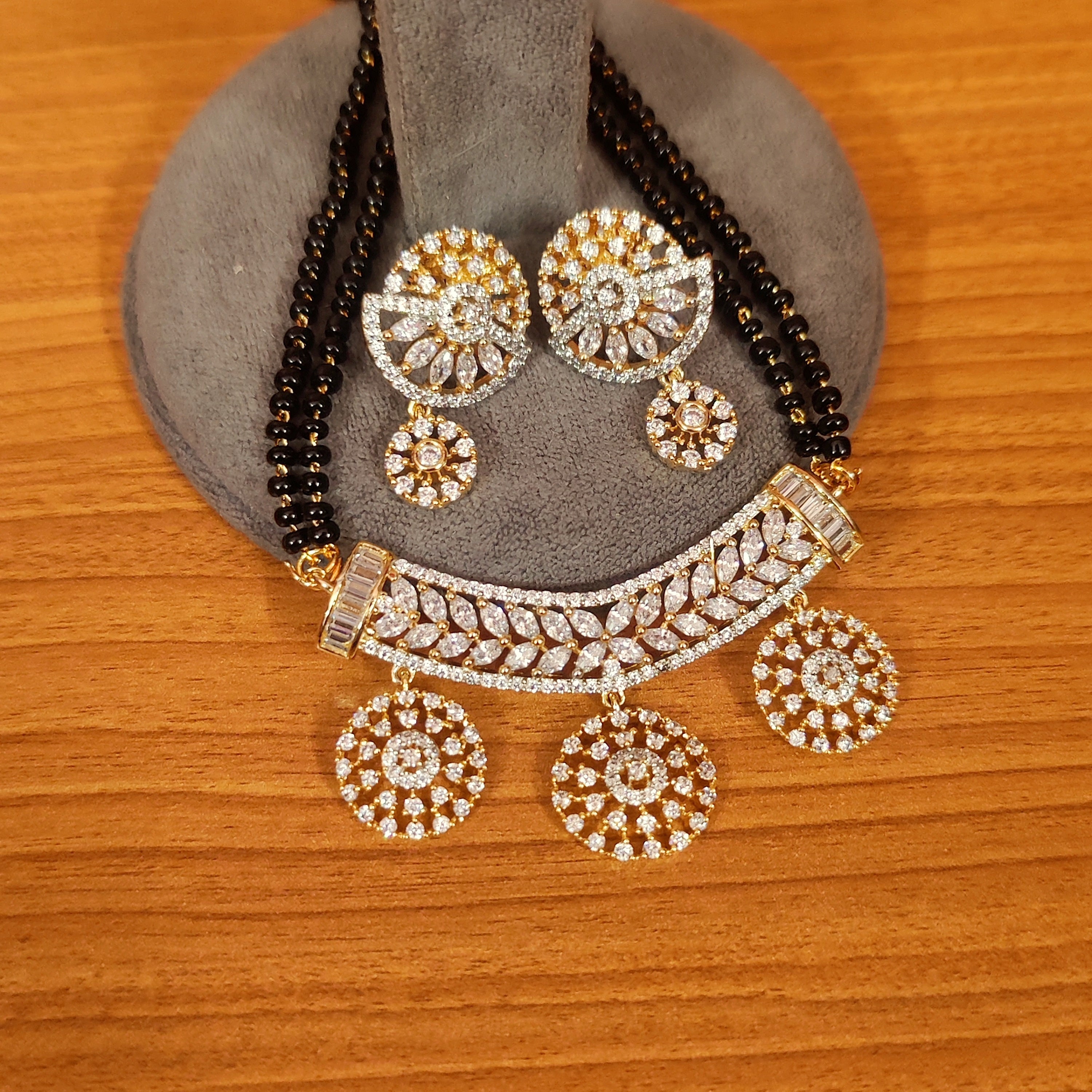 Women 's Real Diamond Look Cz Studded Designer Mangalsutra - Sanvi Jewels