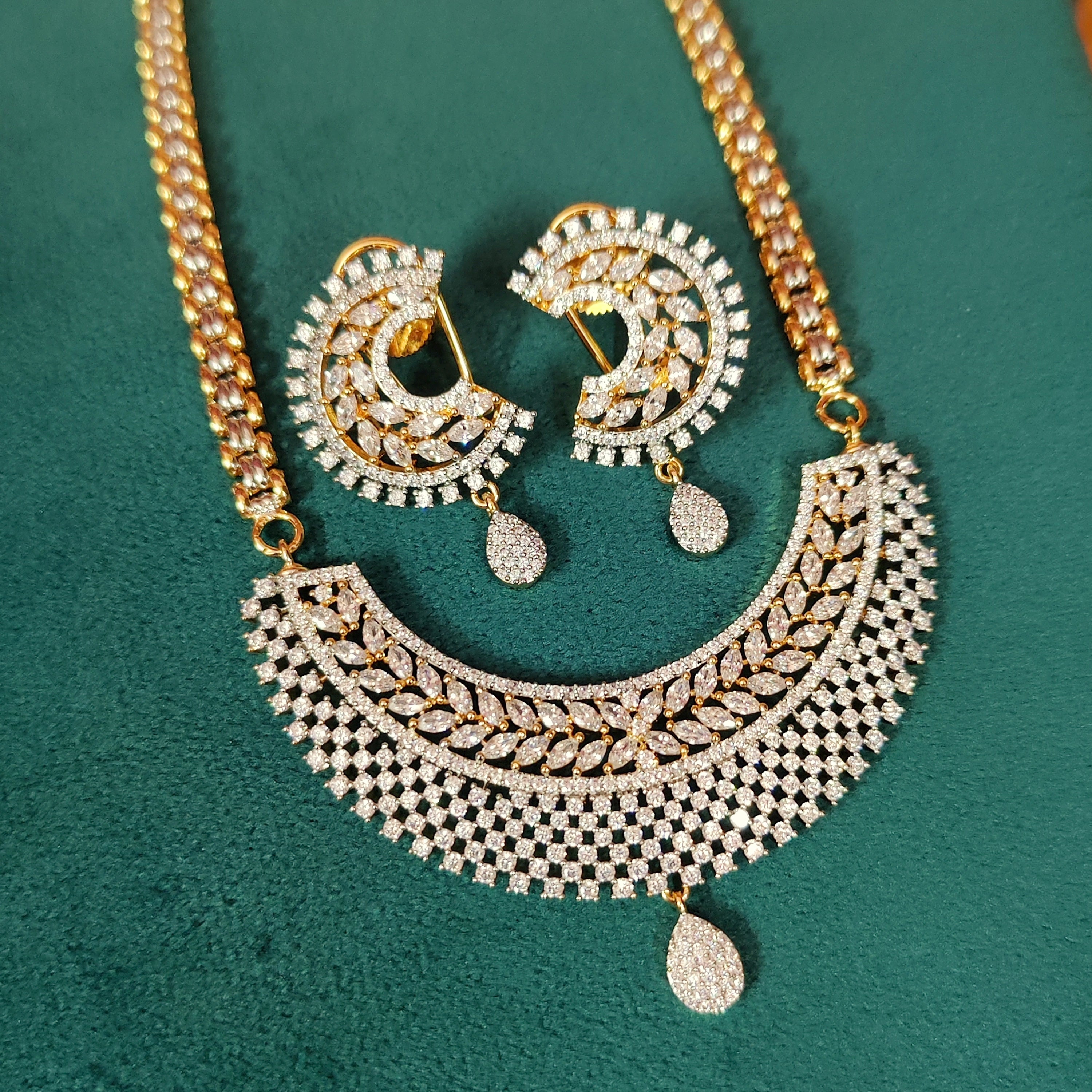 Women 's Real Diamond Pattern Designer Mangalsutra/Pendant Set - Sanvi Jewels