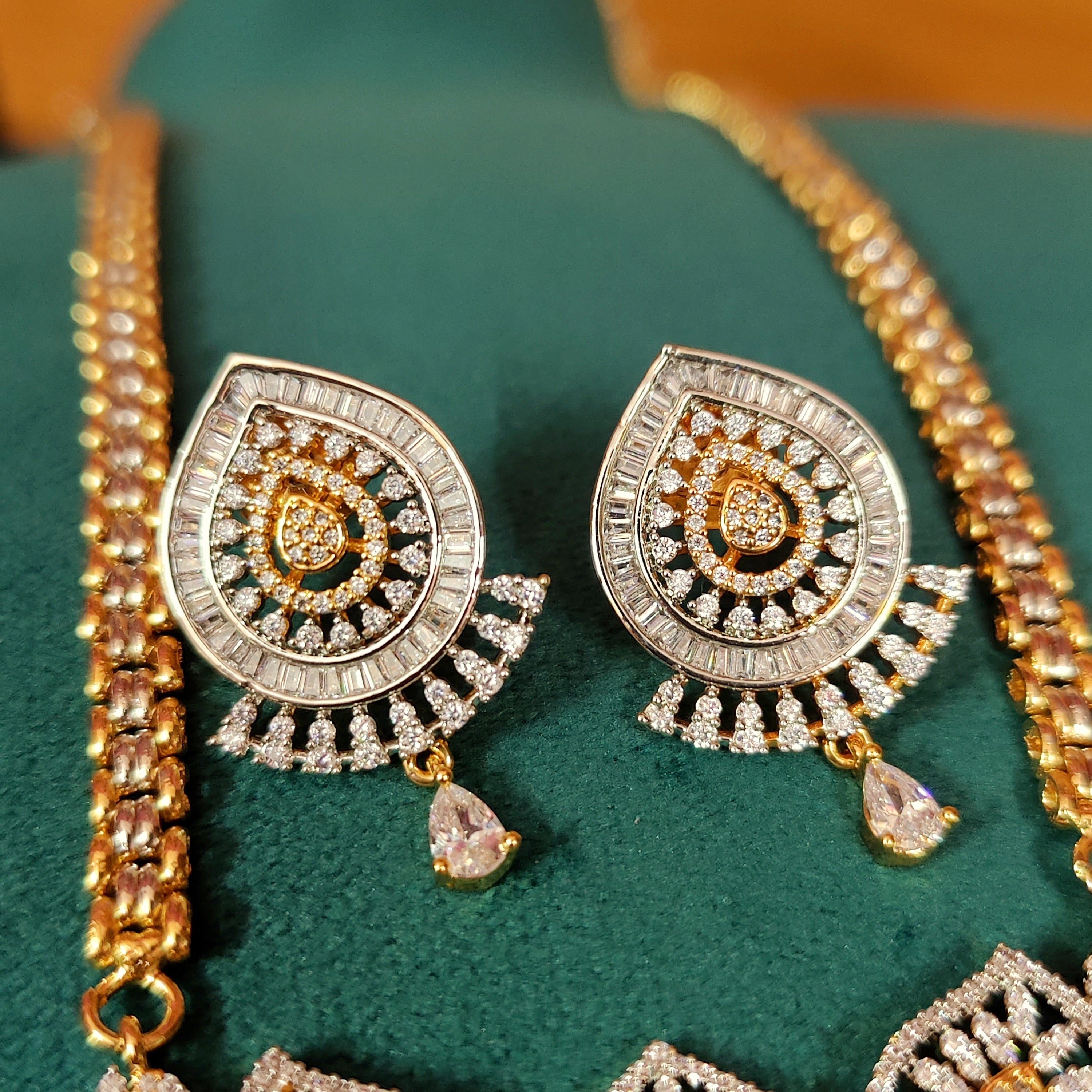 Women 's Real Diamond Pattern Paisley Mangalsutra/Pendant Set  - Sanvi Jewels