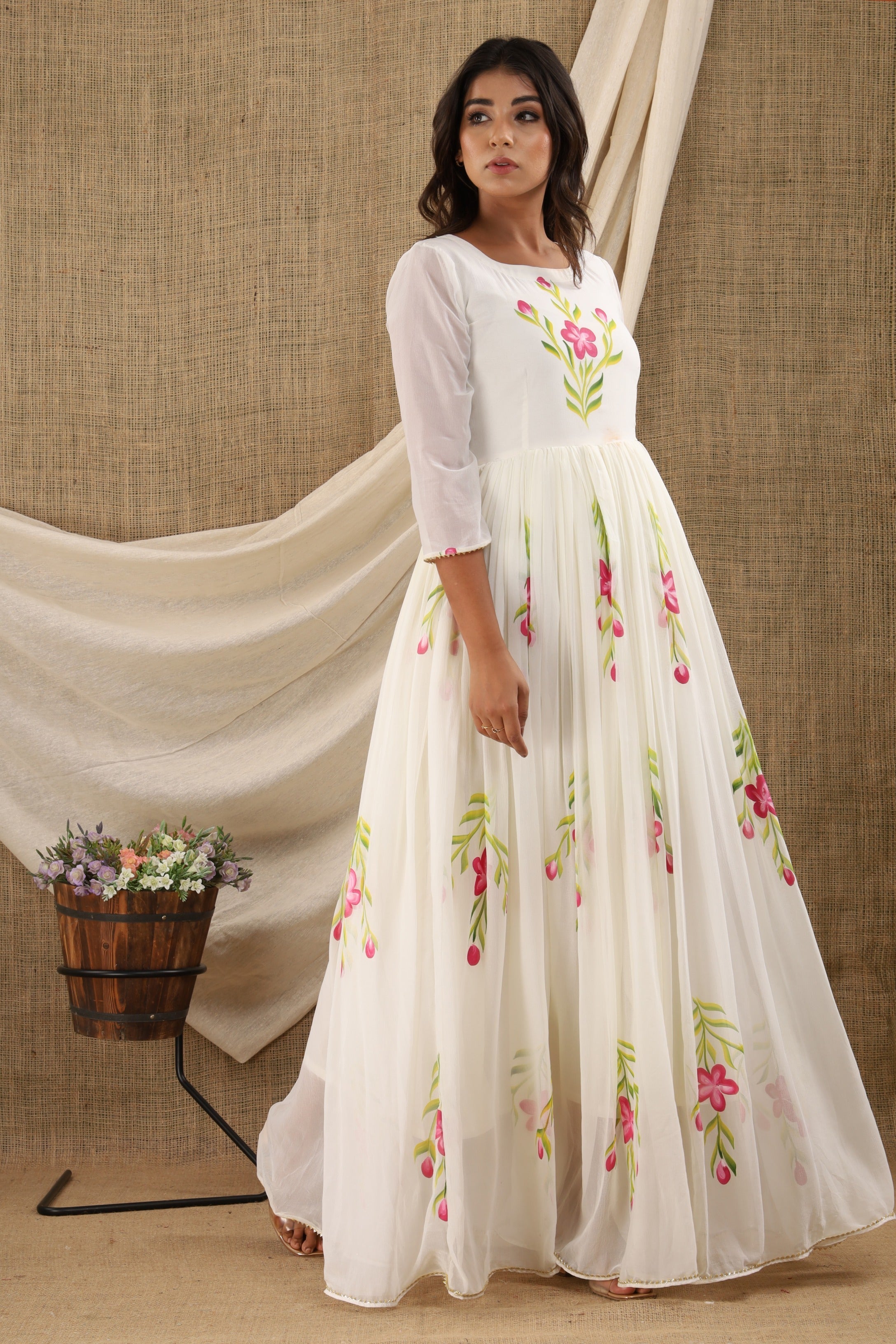 Women's White Chiffon Anarkali Dress (1Pc) M