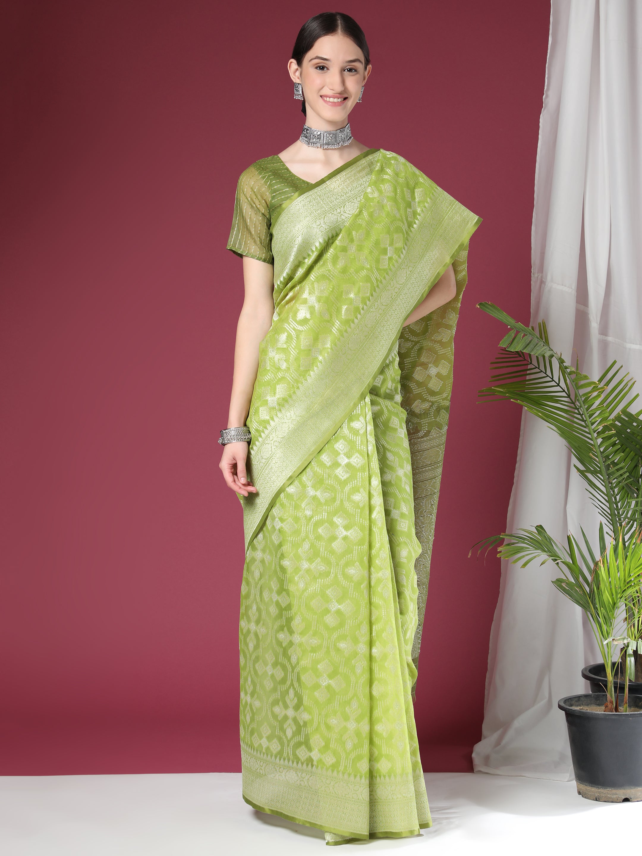 Women's Parrot Green Woven Soft Organza Silk Saree With Tassels - Vishnu Weaves