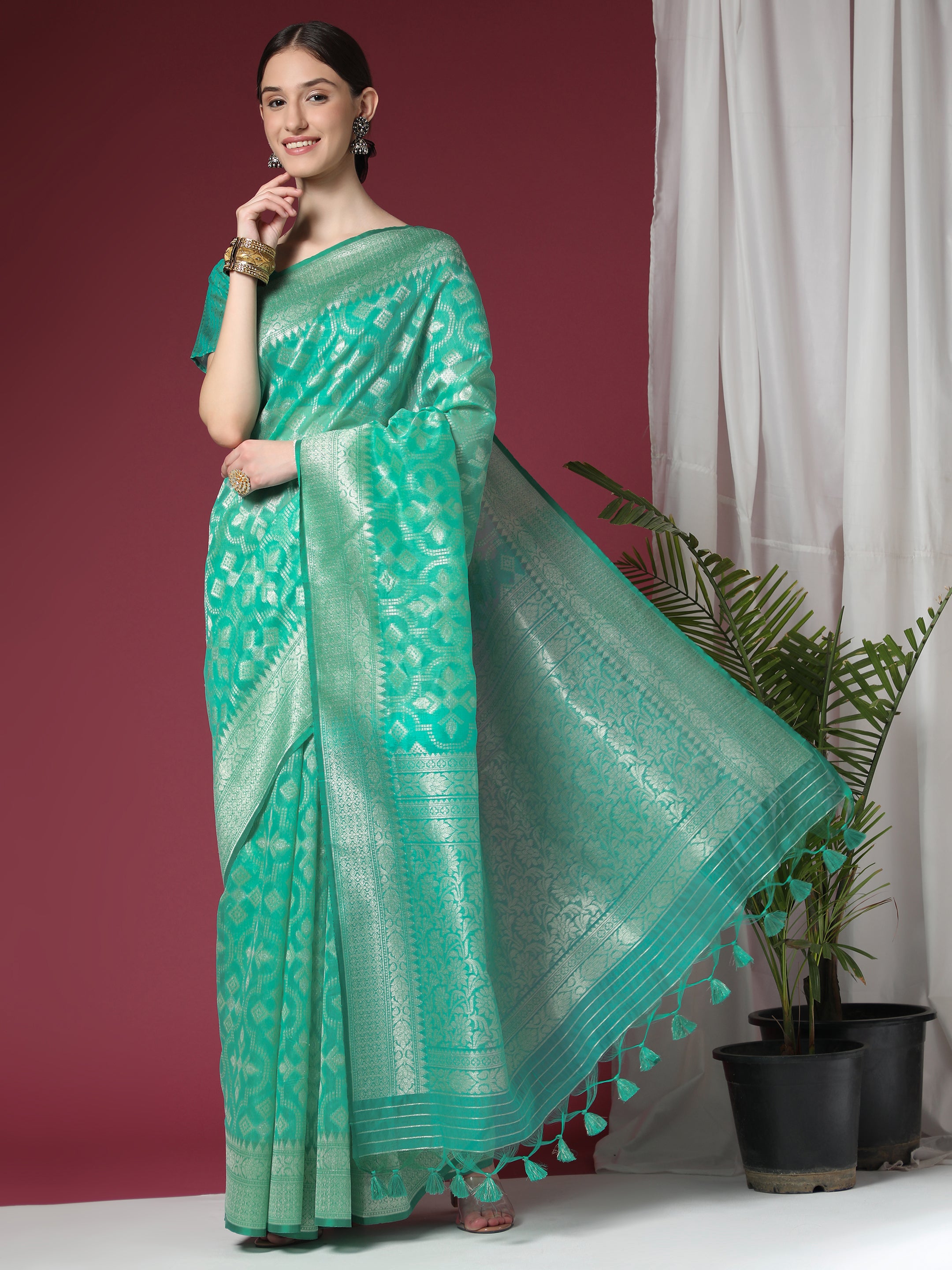Women's Sea Green Woven Soft Organza Silk Saree With Tassels - Vishnu Weaves