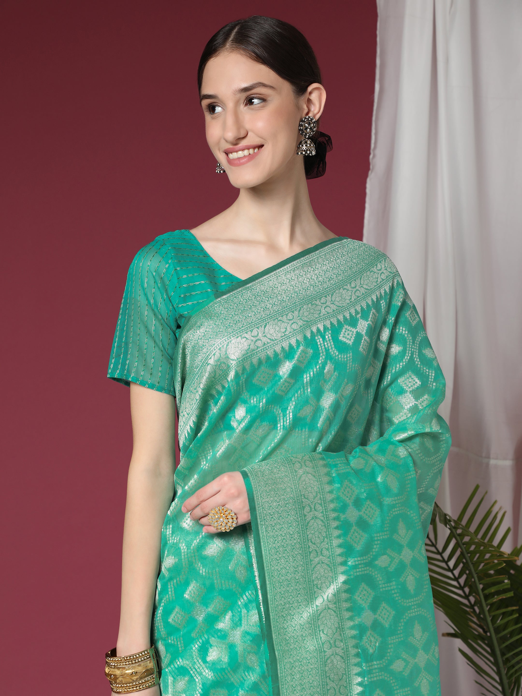 Women's Sea Green Woven Soft Organza Silk Saree With Tassels - Vishnu Weaves