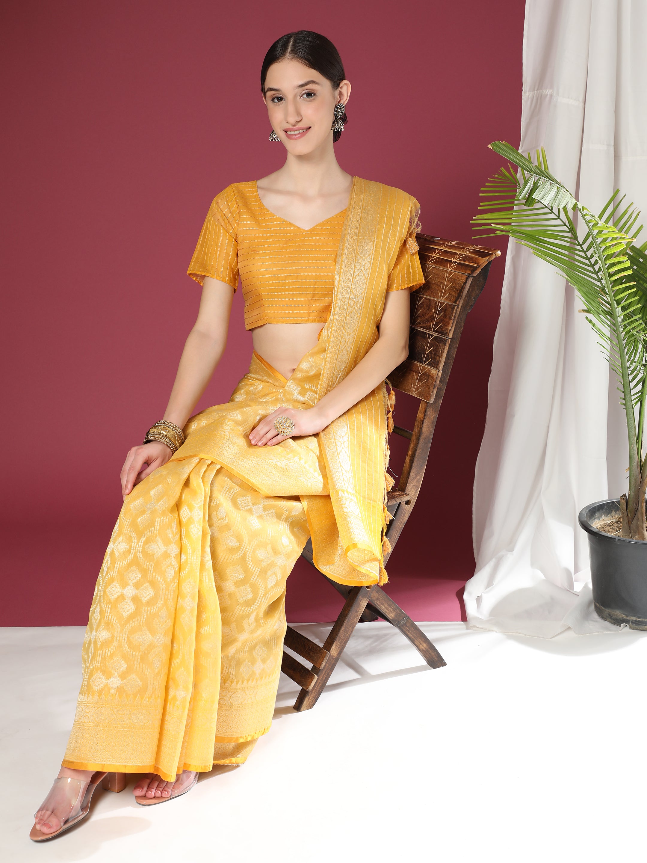 Women's Yellow Woven Soft Organza Silk Saree With Tassels - Vishnu Weaves