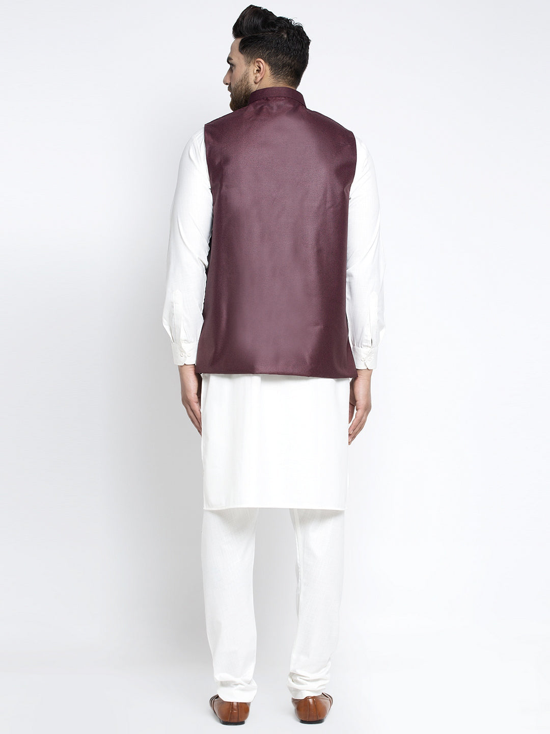 Men's Solid White Cotton Kurta Payjama with Solid Maroon Waistcoat ( JOKPWC OW-F 4021 Maroon ) - Virat Fashions
