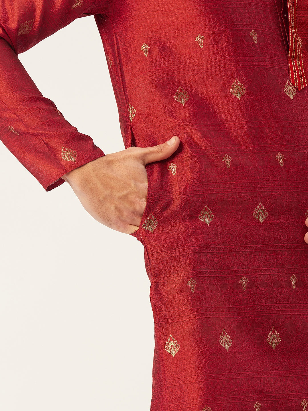 Men's Maroon Coller Embroidered Woven Design Kurta Pyjama ( JOKP 649 Maroon ) - Virat Fashions