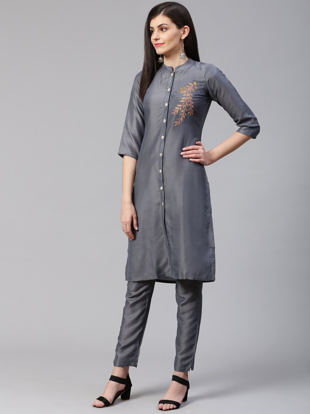 Women's Grey Embroidered Solid Kurta with Trousers - Jompers