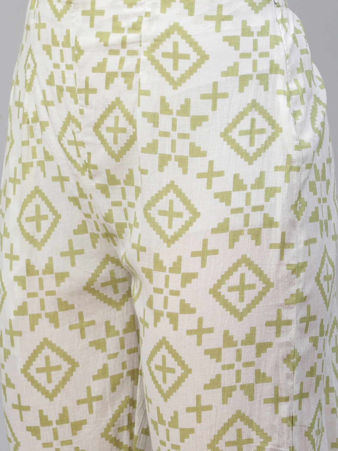 Women's Green Ethnic Motifs Printed Pure Cotton Kurta with Trousers & Dupatta ( JOKS D24G 1402 Green ) - Jompers
