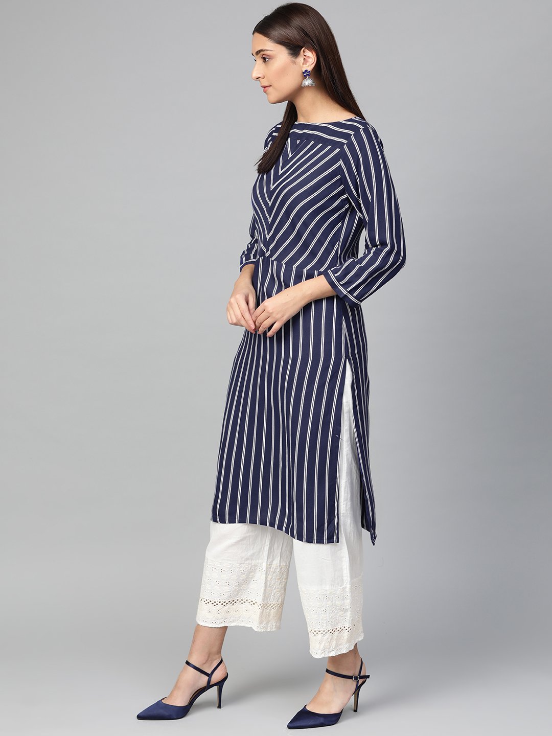 Women's Navy Blue & White Striped Straight Kurta - Jompers
