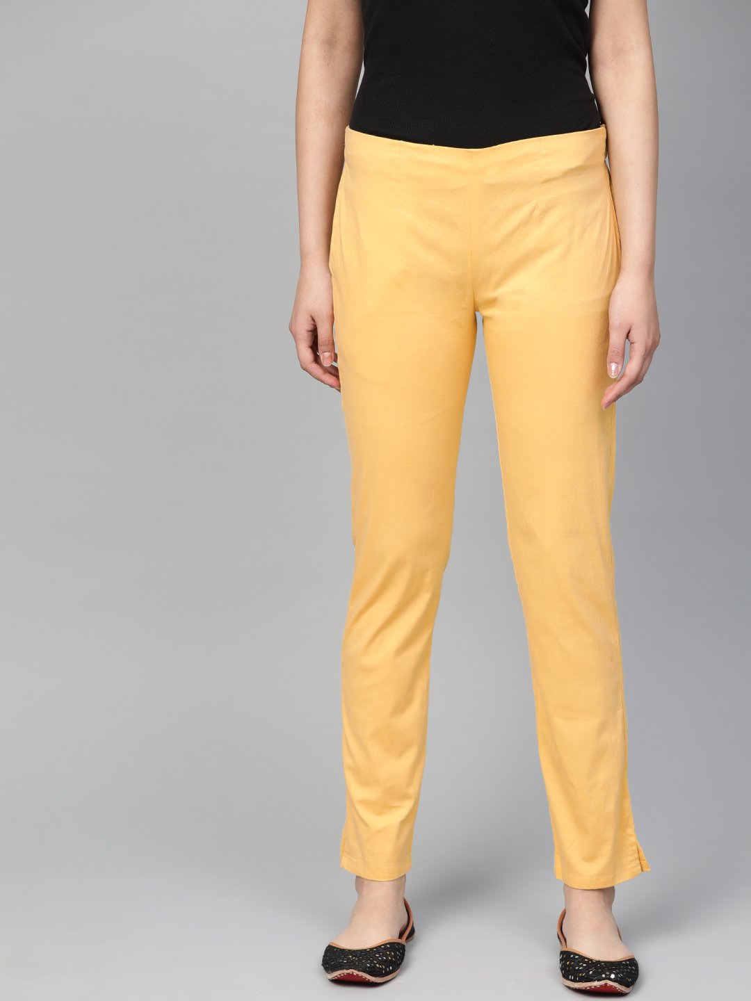 Women's Beige Smart Slim Fit Solid Regular Trousers