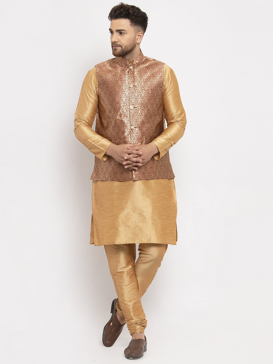 Men's Maroon Woven Nehru Jacket ( JOWC 4009Maroon ) - Virat Fashions
