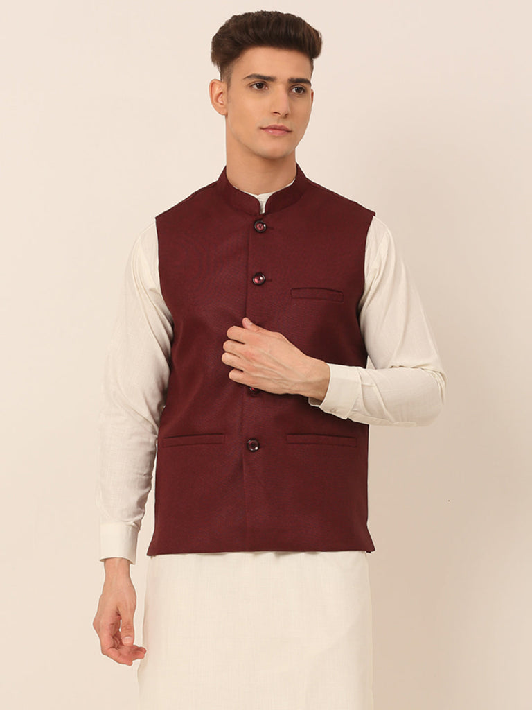 Men's Maroon Solid Woven Sleeveless Nehru Jackets ( Jowc 4046 Maroon )