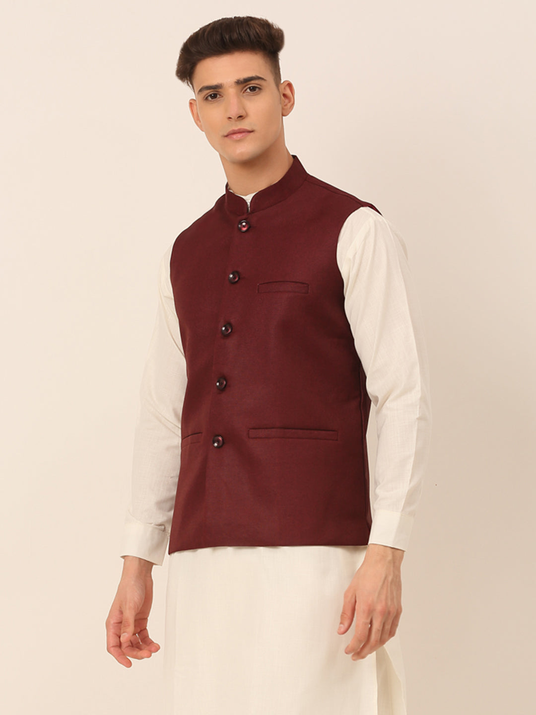 Men's Maroon Solid Woven Sleeveless Nehru Jackets ( Jowc 4046 Maroon )