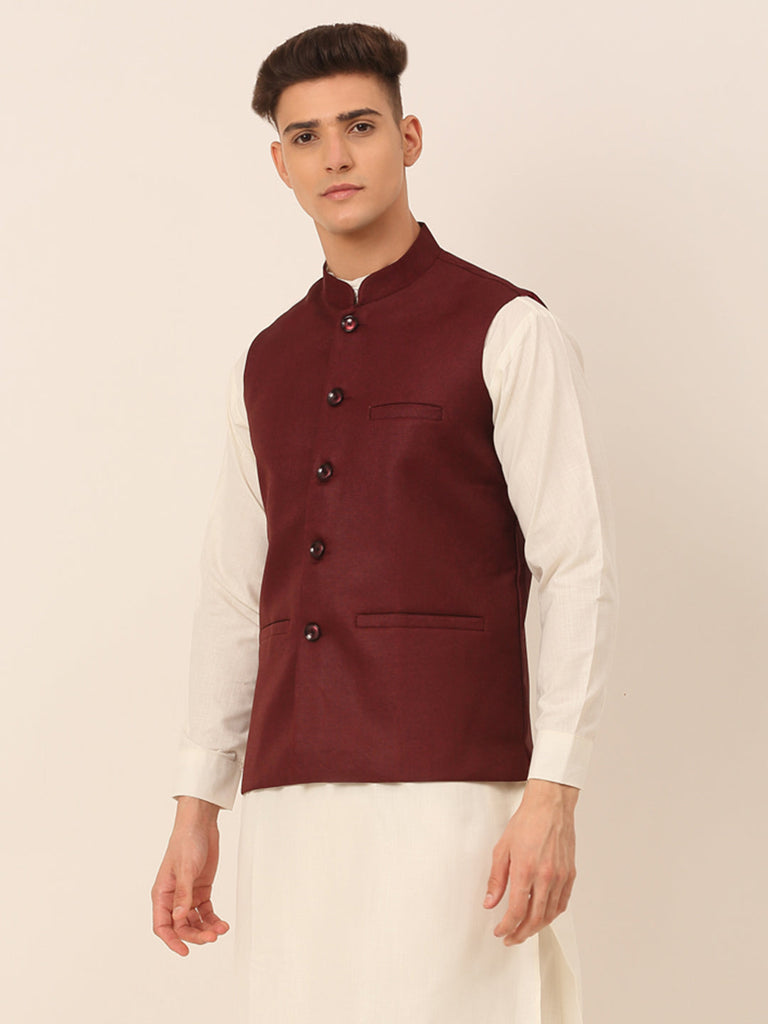 Men's Maroon Solid Woven Sleeveless Nehru Jackets ( Jowc 4046 Maroon )