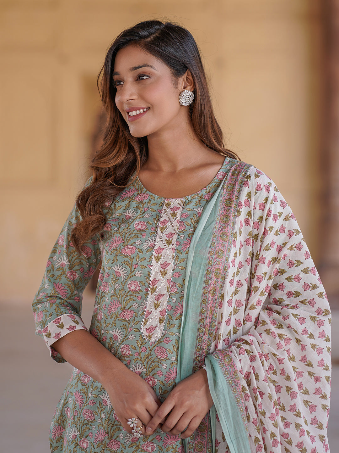 Women's Green Pure Cotton Kurta - Jaitpuriya Fashion