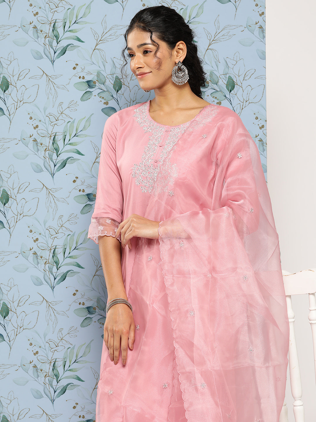 Women's Pink Embroidered Straight Kurta With Palazzo And Net Dupatta - Nayo Clothing