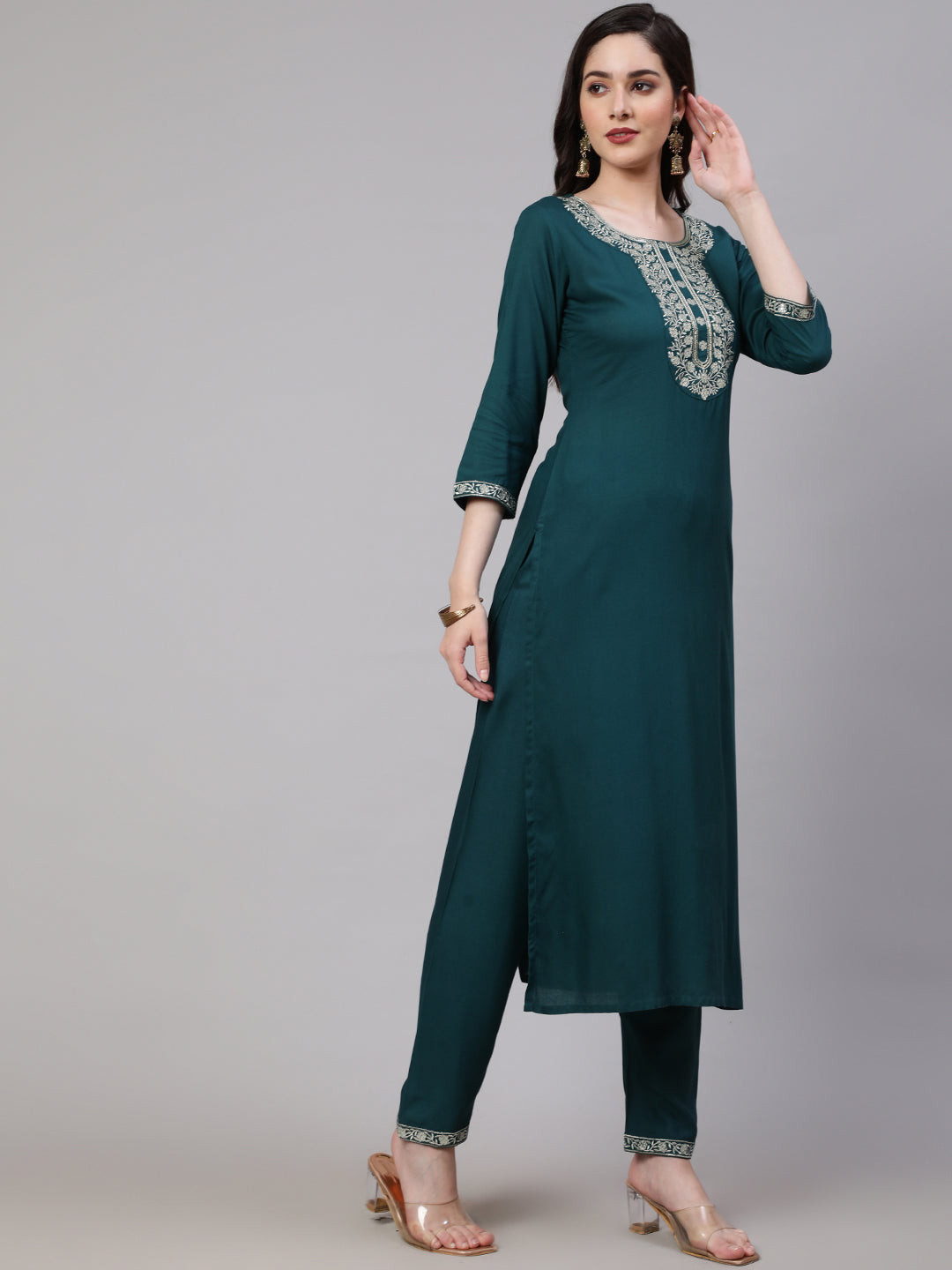 Women's Green Embroidered Straight Kurta With Trouser And Net Dupatta - Taantav