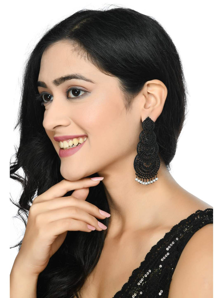 Trendia Latest design Black color Ear