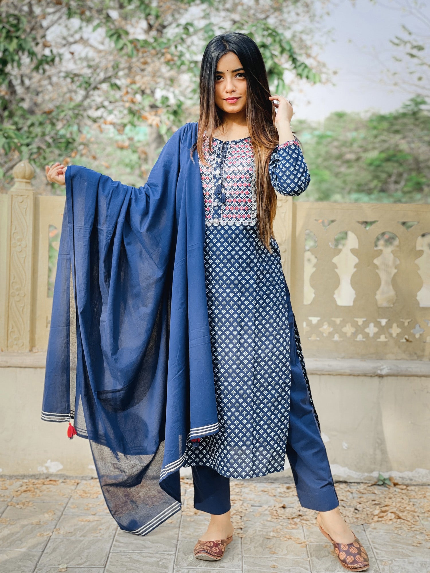 Women's Blue Embellished Cotton Suit Set - KAAJH