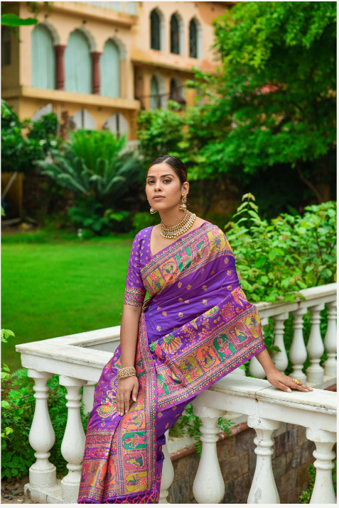 Women's Purple Banarasi Silk Zari Woven Saree With Blouse - Vishnu Weaves