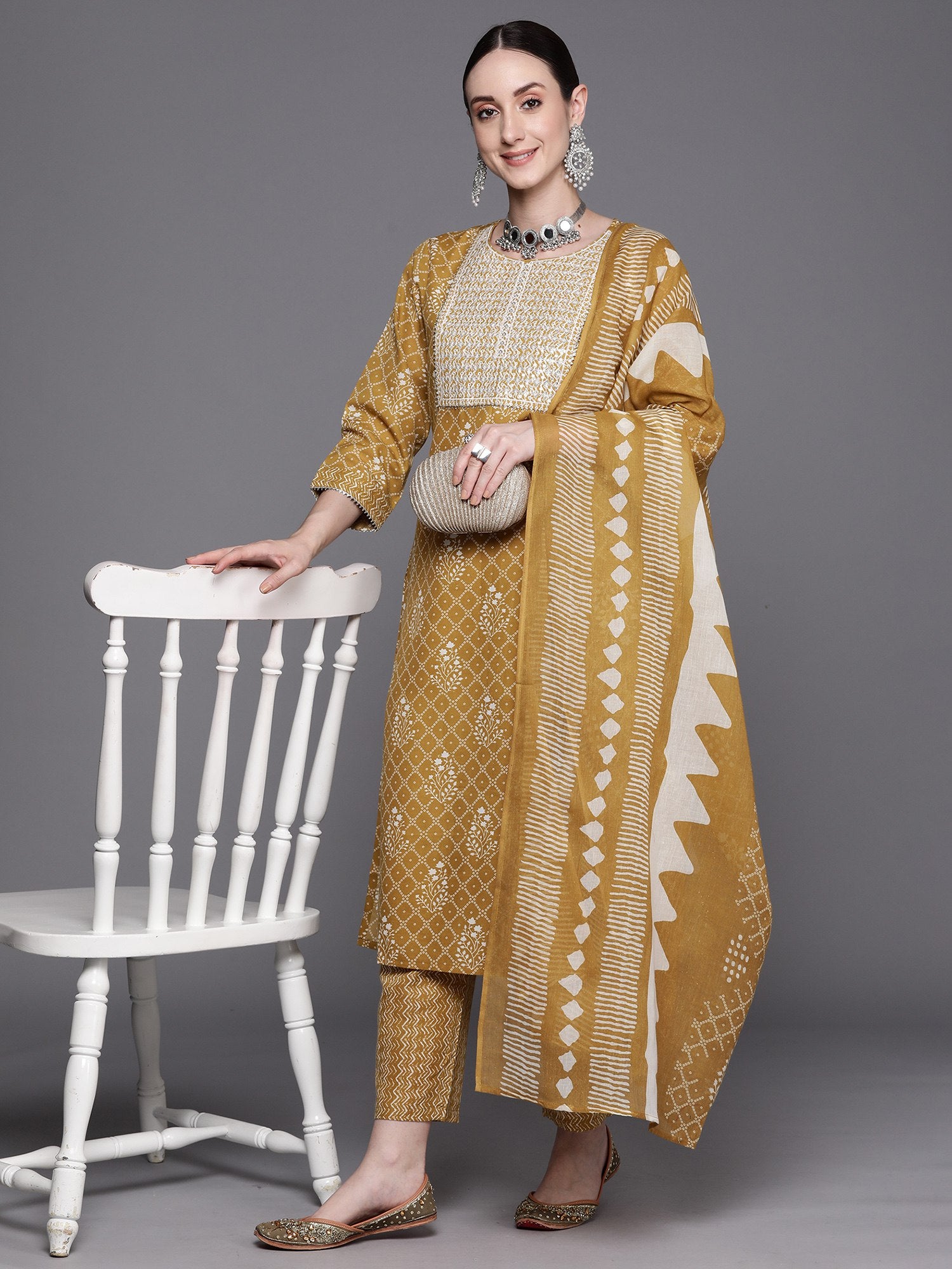 Women's Bandhani Printed Regular Thread Work Pure Cotton Kurta With Trousers & Dupatta - Navyaa
