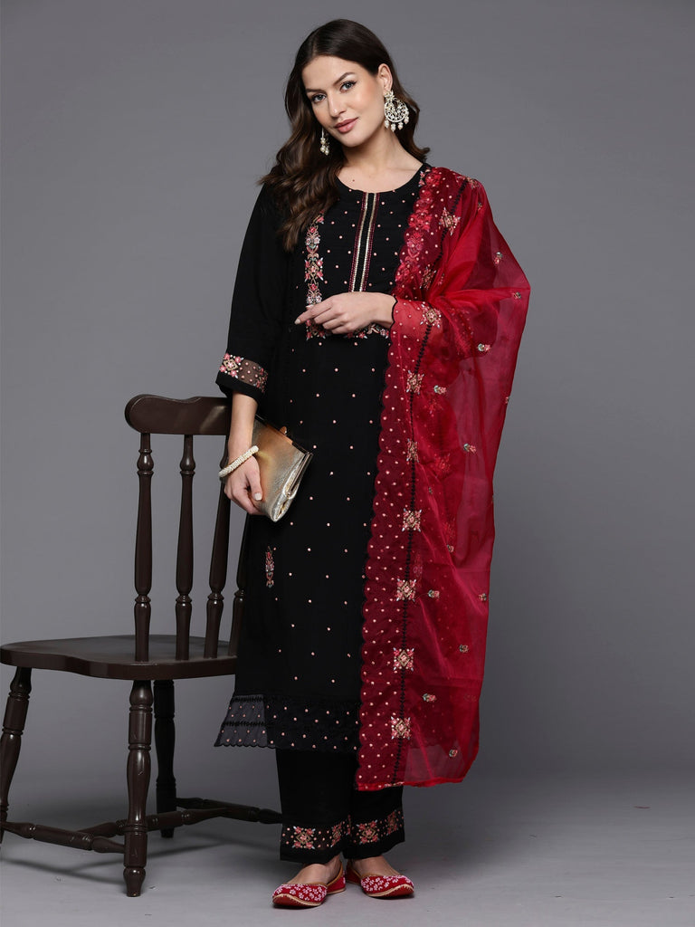Color_Black