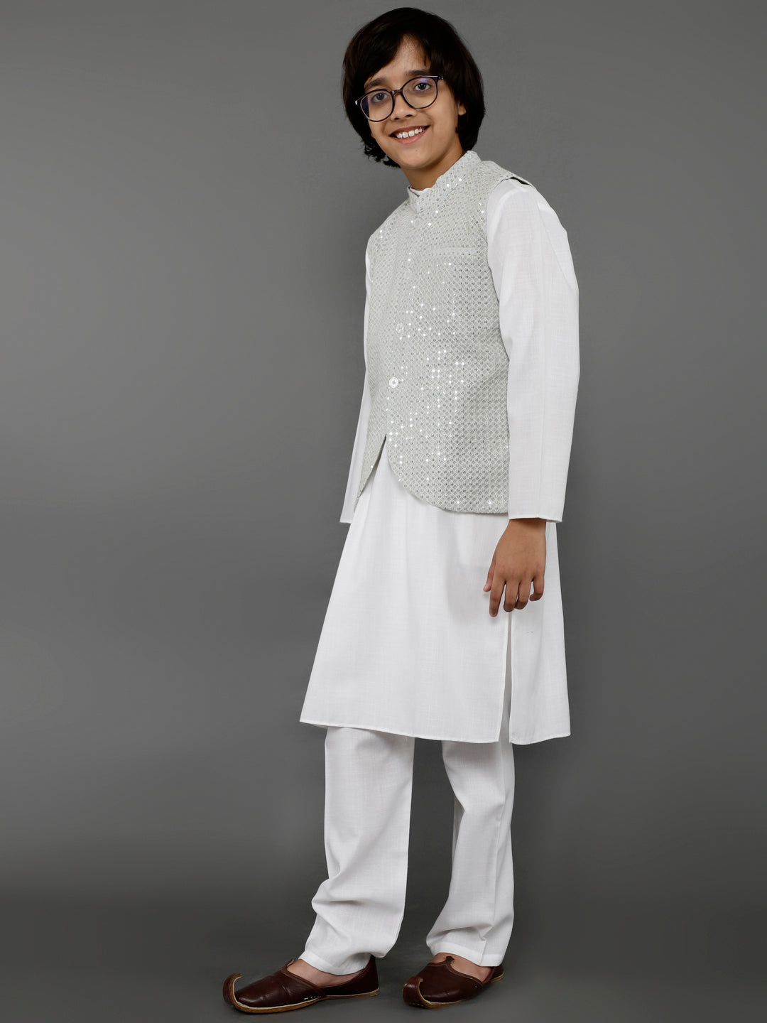 Boy's White Kurta Pant With Nehru Jacket - Aks Boys