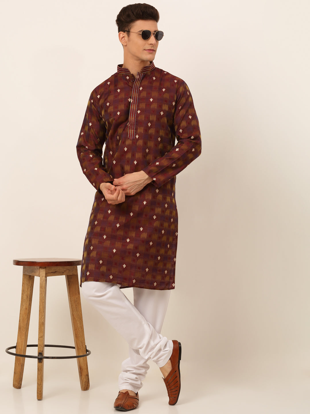 Men's Maroon Collar Embroidered Woven Design Kurta Pyjama ( Ko 672 Maroon ) - Virat Fashions