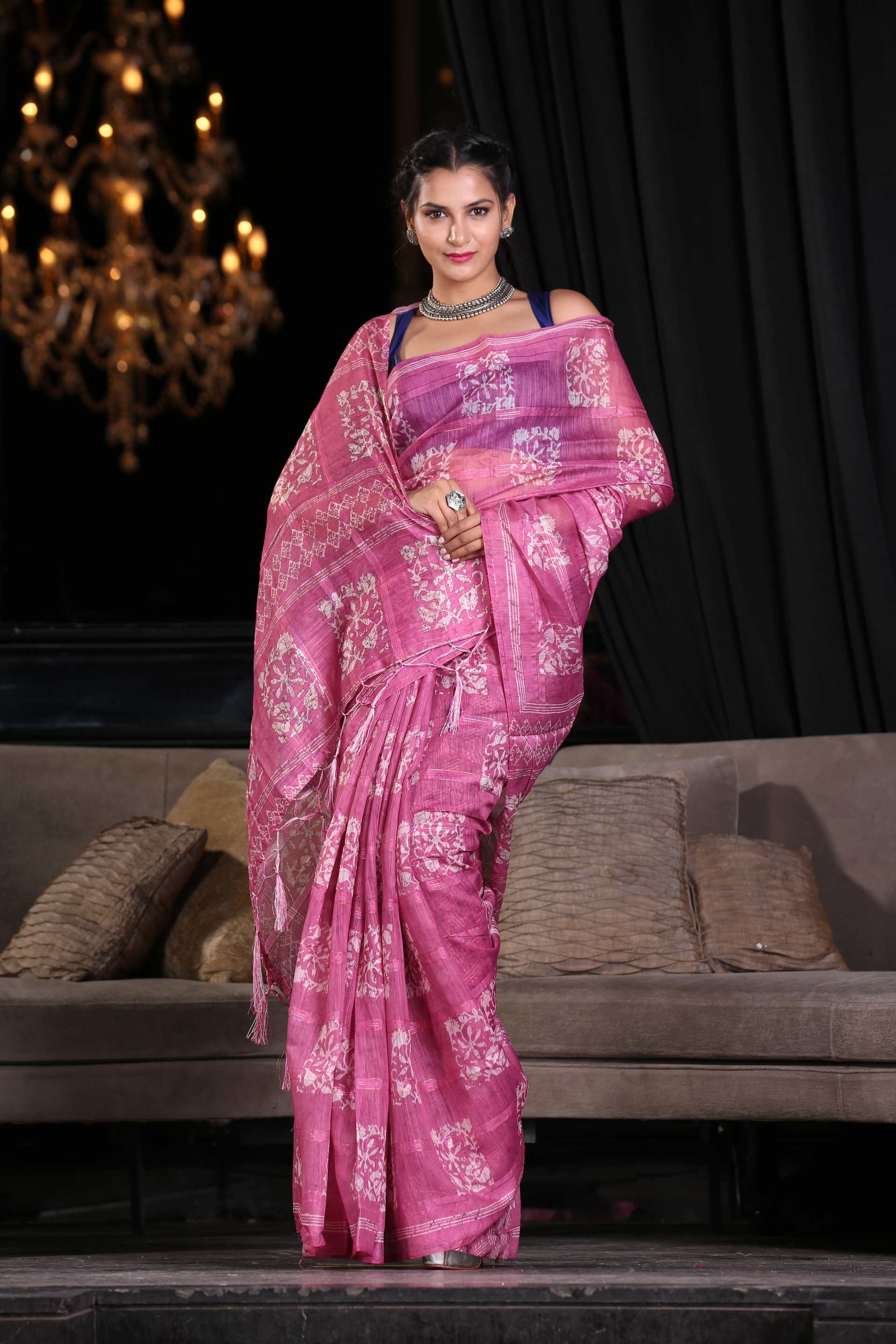 Women's Magenta Pink Digital Printed Saree - Karagiri