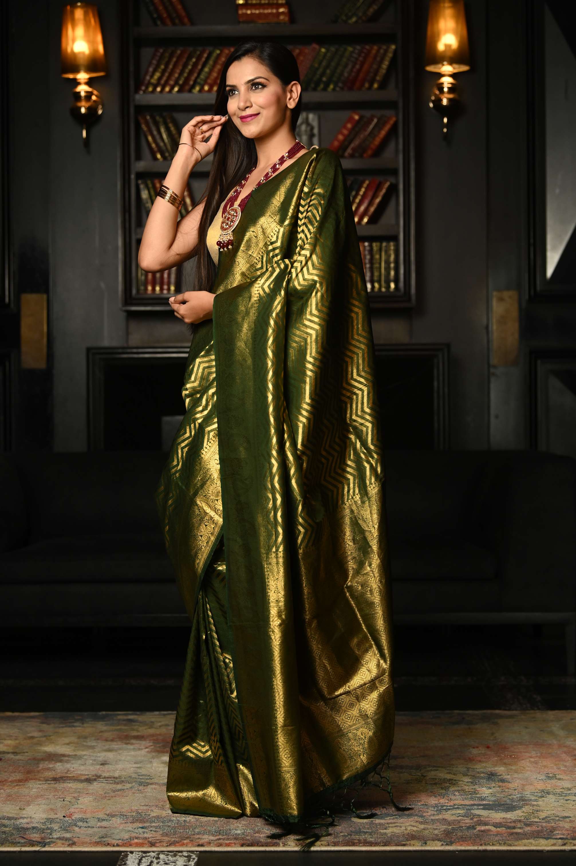 Women's Emerald Green Kanjivaram Saree - Karagiri