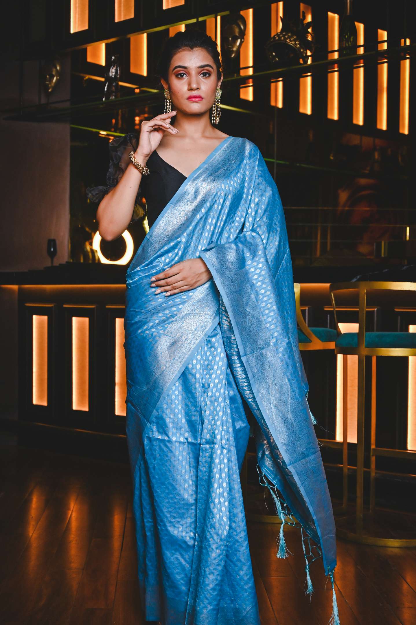 Women's Sky Blue Maheshwari Silk Saree - Karagiri