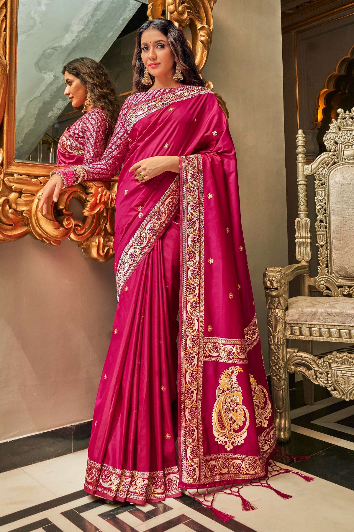 Women's Garnet Pink Banarasi Saree - Karagiri