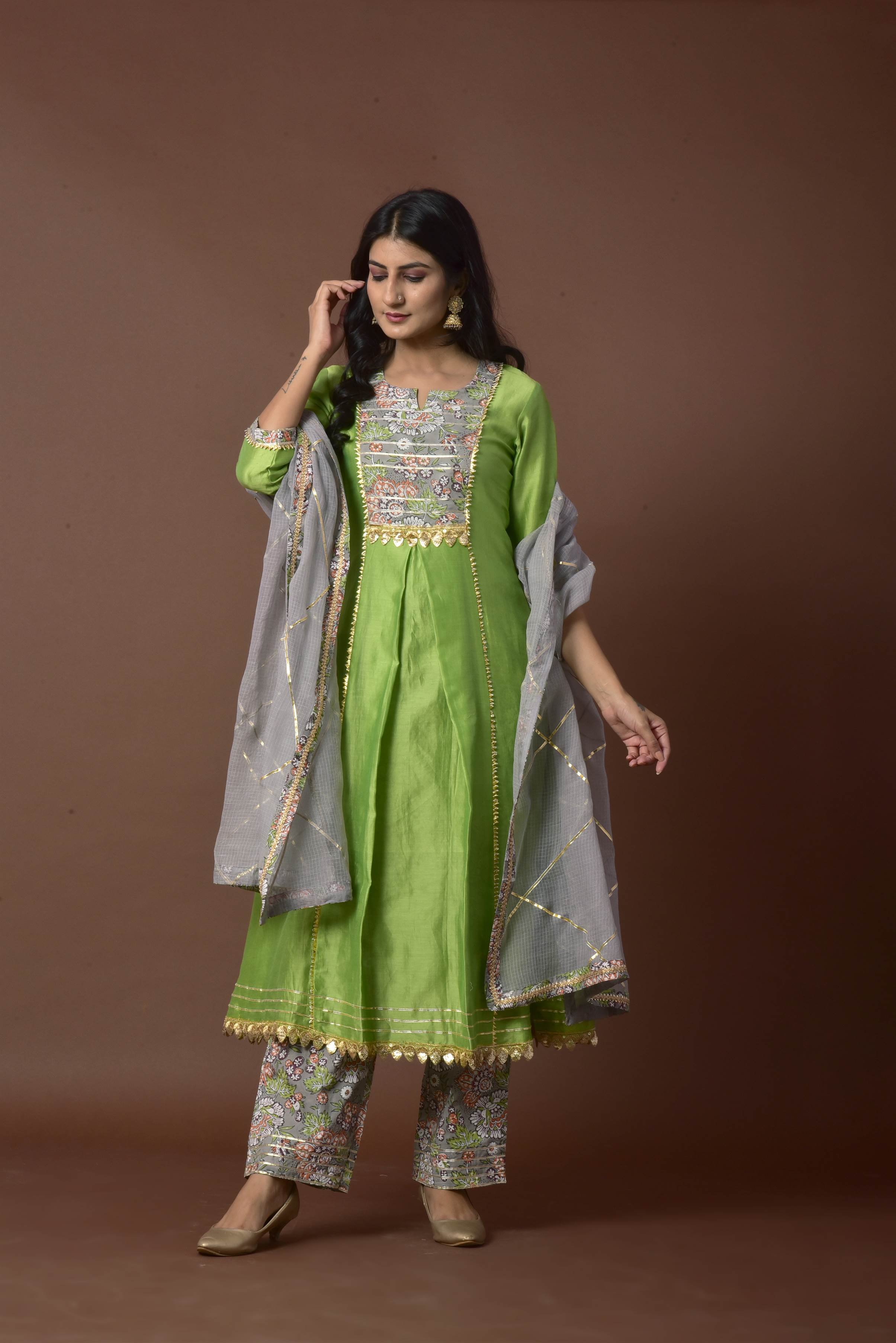 Women's Green Chanderi Silk Suit Set - Kiswah