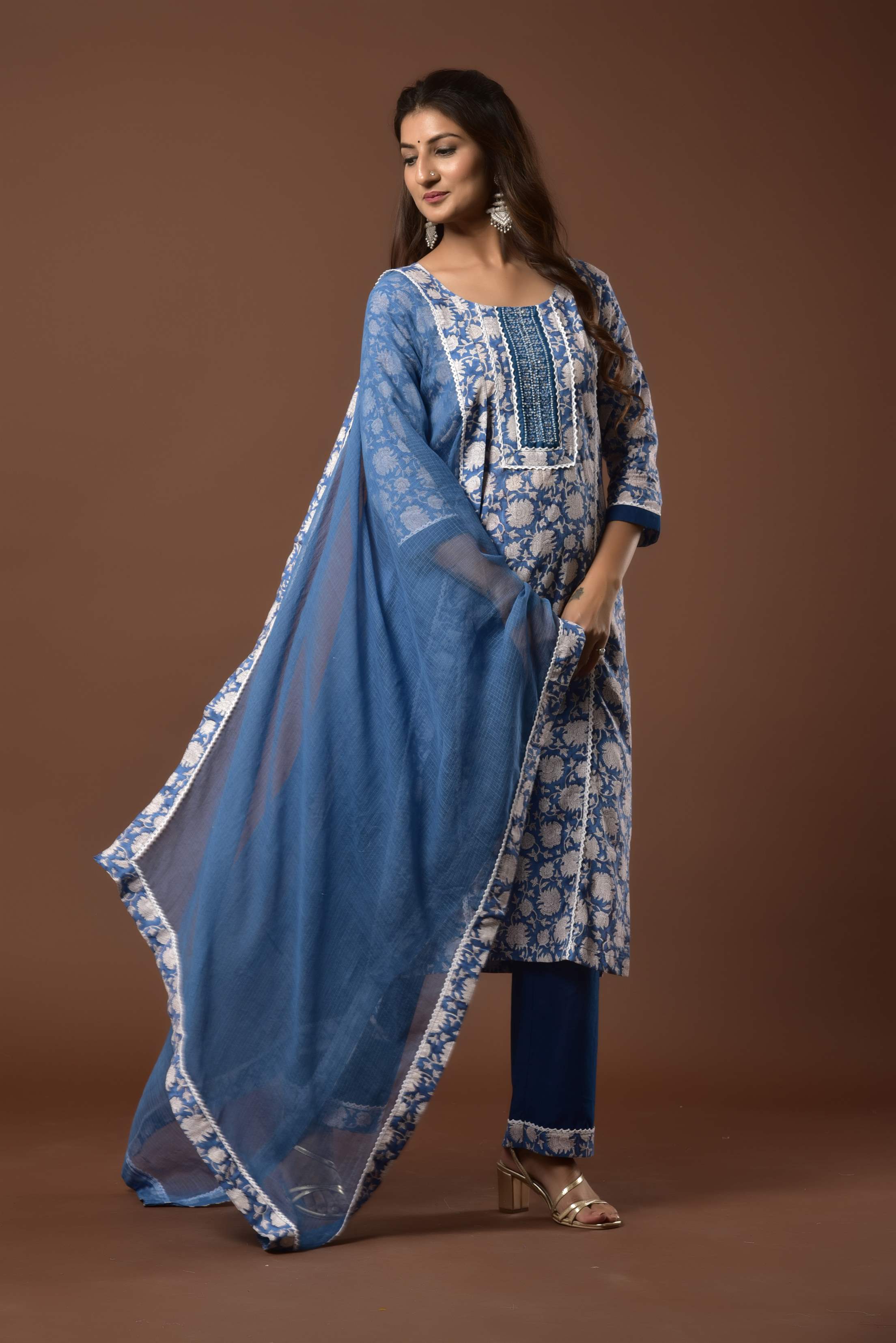 Women's Blue floral suit set - Kiswah